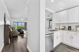 13369 Touchstone Pl, Palm Beach Gardens, FL 33418 - Photo 6