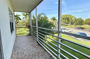 402 Brighton J, Boca Raton, FL 33434 - Photo 30