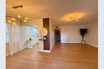 402 Brighton J #J, Boca Raton, FL 33434 - Photo 10