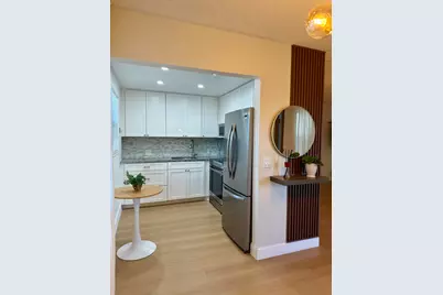 402 Brighton J #J, Boca Raton, FL 33434 - Photo 2