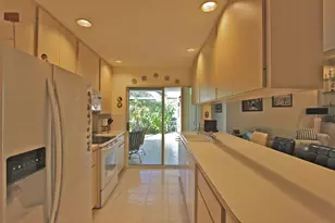 10201 Chapman Oak Ct, Palm Beach Gardens, FL 33410 - Photo 8