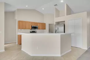 530 SW Butler Ave, Port Saint Lucie, FL 34983 - Photo 6