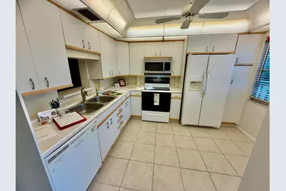 2901 Victoria Circle #D2, Coconut Creek, FL 33066 - Photo 2