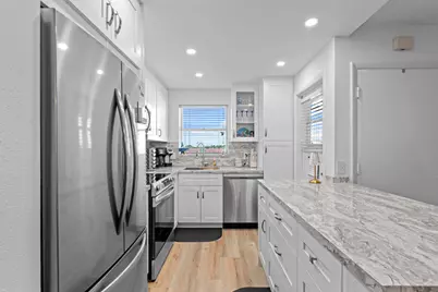 808 SE 7th Street #405, Deerfield Beach, FL 33441 - Photo 4