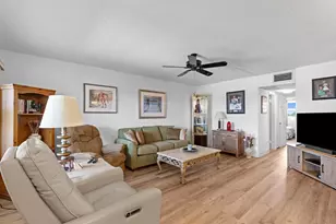 808 SE 7th St, Deerfield Beach, FL 33441 - Photo 10