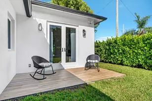 301 Pilgrim Rd, West Palm Beach, FL 33405 - Photo 52