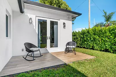 301 Pilgrim Road, West Palm Beach, FL 33405 - Photo 54