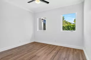 301 Pilgrim Rd, West Palm Beach, FL 33405 - Photo 40