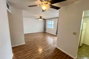 637 NE 6th Ct NE, Boynton Beach, FL 33435 - Photo 10