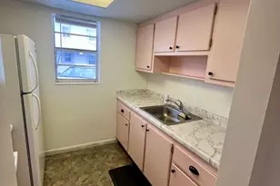 637 NE 6th Ct NE, Boynton Beach, FL 33435 - Photo 8