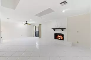 5151 SE Burning Tree Cir, Stuart, FL 34997 - Photo 18