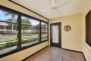 310 Pine Ridge Cir, Greenacres, FL 33463 - Photo 6