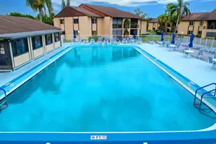 310 Pine Ridge Cir, Greenacres, FL 33463 - Photo 38