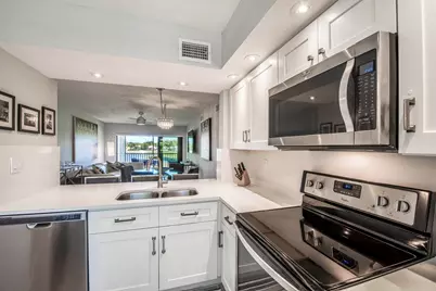 12790 Briarlake Drive #202, Palm Beach Gardens, FL 33418 - Photo 14