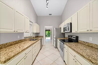 6200 Via Tierra, Boca Raton, FL 33433 - Photo 8