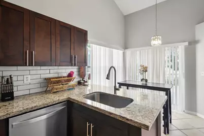 10601 Pelican Drive, Wellington, FL 33414 - Photo 10