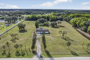 16490 Rustic Rd, Wellington, FL 33470 - Photo 2