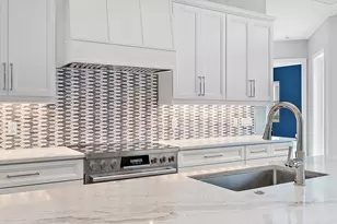 248 Honeysuckle Dr, Jupiter, FL 33458 - Photo 2