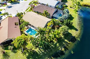 21033 Cottonwood Dr, Boca Raton, FL 33428 - Photo 44