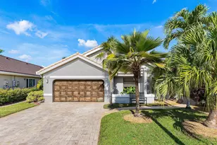 21033 Cottonwood Dr, Boca Raton, FL 33428 - Photo 2