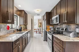 21033 Cottonwood Dr, Boca Raton, FL 33428 - Photo 18