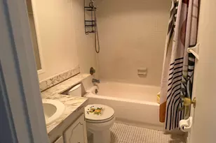 500 Village Green Cir W, Lake Worth Beach, FL 33461 - Photo 20