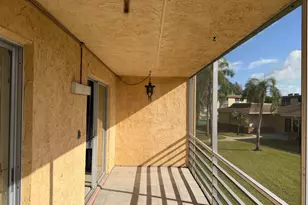 500 Village Green Cir W, Palm Springs, FL 33461 - Photo 26