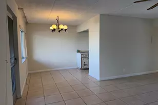 500 Village Green Cir W, Lake Worth Beach, FL 33461 - Photo 12