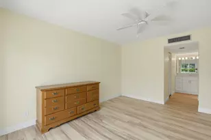 2534 Boundbrook Dr S, West Palm Beach, FL 33406 - Photo 18