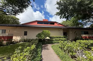 2202 S Cypress Bend Dr, Pompano Beach, FL 33069 - Photo 26