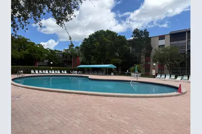 2202 S Cypress Bend Drive #101, Pompano Beach, FL 33069 - Photo 18