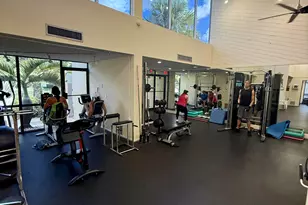 2202 S Cypress Bend Dr, Pompano Beach, FL 33069 - Photo 16