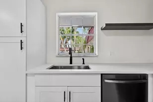 846 Salem Ln, Lake Worth, FL 33467 - Photo 8