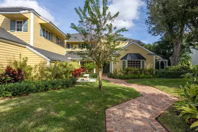 2883 Banyan Boulevard Circle NW, Boca Raton, FL 33431 - Photo 2