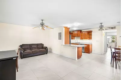 447 Burgundy J, Delray Beach, FL 33484 - Photo 2