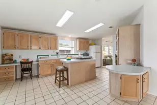 8913 SW Chevy Cir, Stuart, FL 34997 - Photo 8