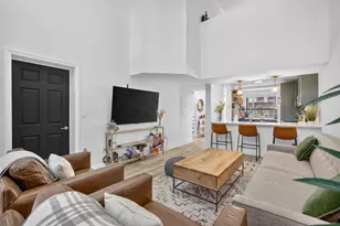 237 City View Dr, Fort Lauderdale, FL 33311 - Photo 6