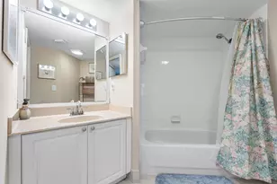 1000 Crestwood Ct S, Royal Palm Beach, FL 33411 - Photo 10