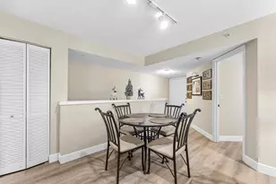 1000 Crestwood Ct S, Royal Palm Beach, FL 33411 - Photo 6