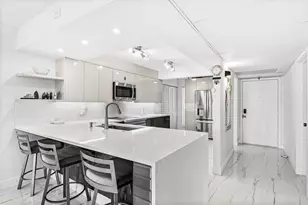 18 Royal Palm Way, Boca Raton, FL 33432 - Photo 8