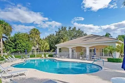 5219 Palmbrooke Circle, West Palm Beach, FL 33417 - Photo 4