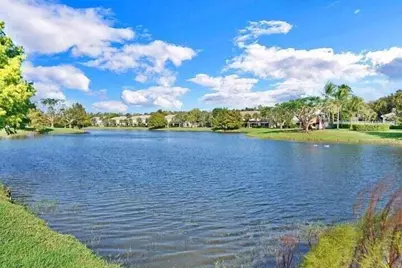 5219 Palmbrooke Circle, West Palm Beach, FL 33417 - Photo 2