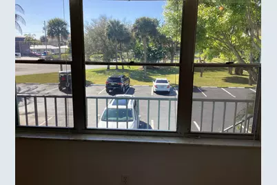 1200 Colonnades Drive #202, Fort Pierce, FL 34949 - Photo 6