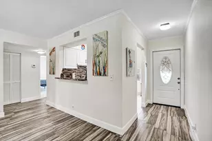 140 Lake Meryl Dr, West Palm Beach, FL 33411 - Photo 18