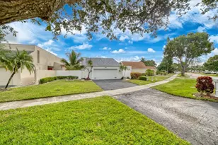 905 NW 22nd Ave, Delray Beach, FL 33445 - Photo 8