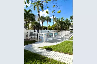 1439 S Ocean Boulevard #303, Hillsboro Beach, FL 33062 - Photo 6