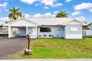 316 NW Ave E, Belle Glade, FL 33430 - Photo 1