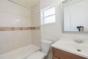 1141 NW 90th Way, Plantation, FL 33322 - Photo 48