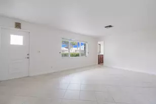 1141 NW 90th Way, Plantation, FL 33322 - Photo 10