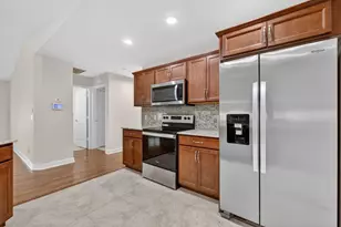 35 S Alhambra Ln, Port Saint Lucie, FL 34952 - Photo 8